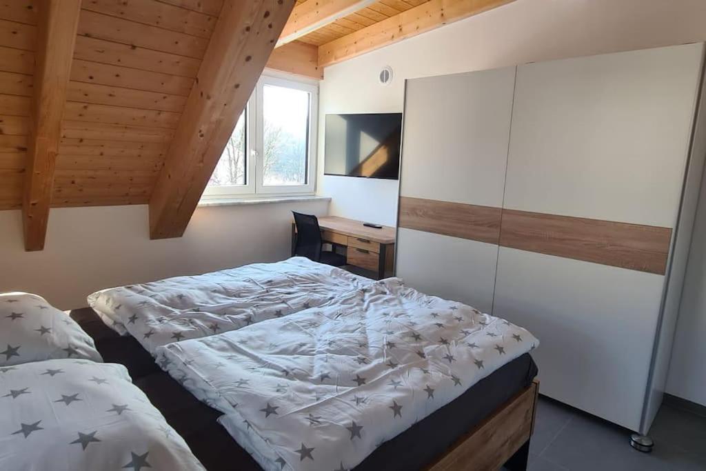 Burgthann Moderne Ferienunterkunft/Wohnung מראה חיצוני תמונה