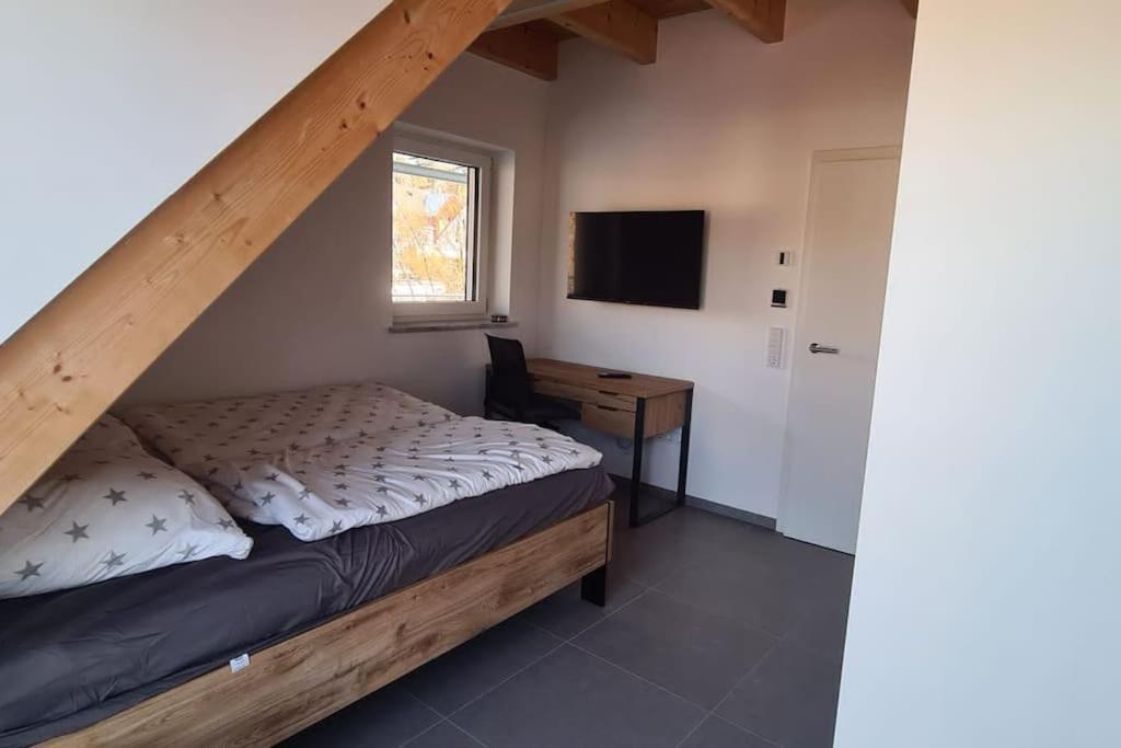 Burgthann Moderne Ferienunterkunft/Wohnung מראה חיצוני תמונה